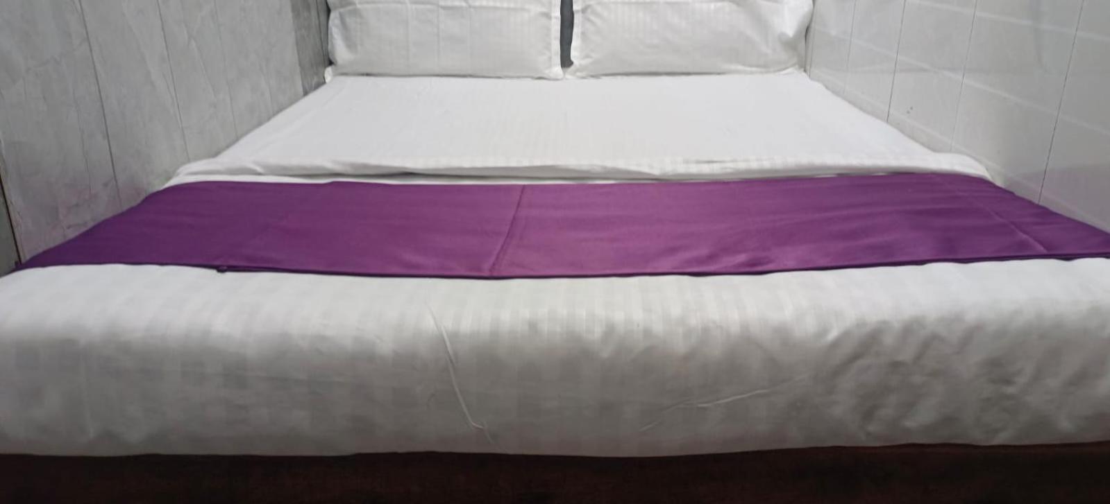 Amaan Hotel มุมไบ ภายนอก รูปภาพ